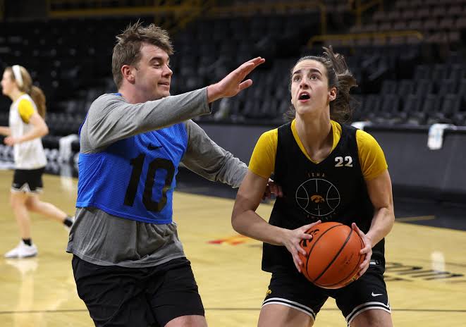 _Hawkeyes Showcase Talent and Depth at Open Media Practice: Iowa Basketball Looks Promising Ahead of….