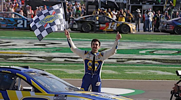 Breaking news:Cbase Elliott Wins Thrilling Race at Atlanta Motor Speedway….