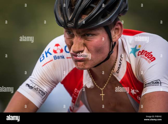 Mathieu Van der Poel Émouvant alors que Juan Ayuso Annonce son Départ du Tour de France……