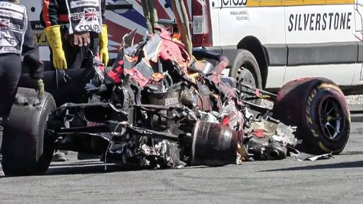 Tragedy Strikes: Formula 1 World Champion Lewis Hamilton Involved in Devastating Accident…