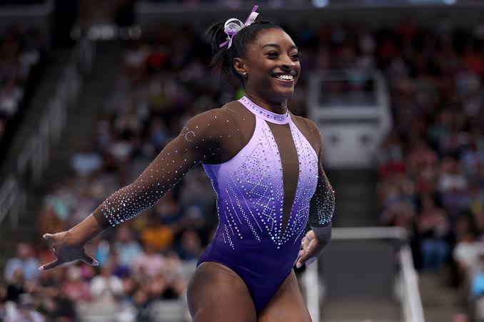 Breaking News: USA Female Gymnastics Manager Addresses Fabrications About Simone Biles’ Pregnancy…