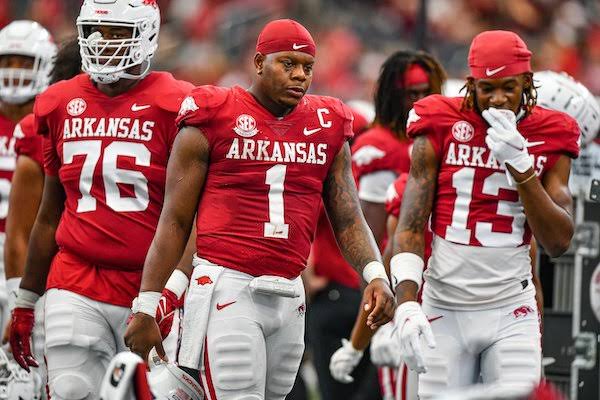 Heart breaking: Jefferson a popular QB of Razorback Football have just passed away at the age of…. more details…