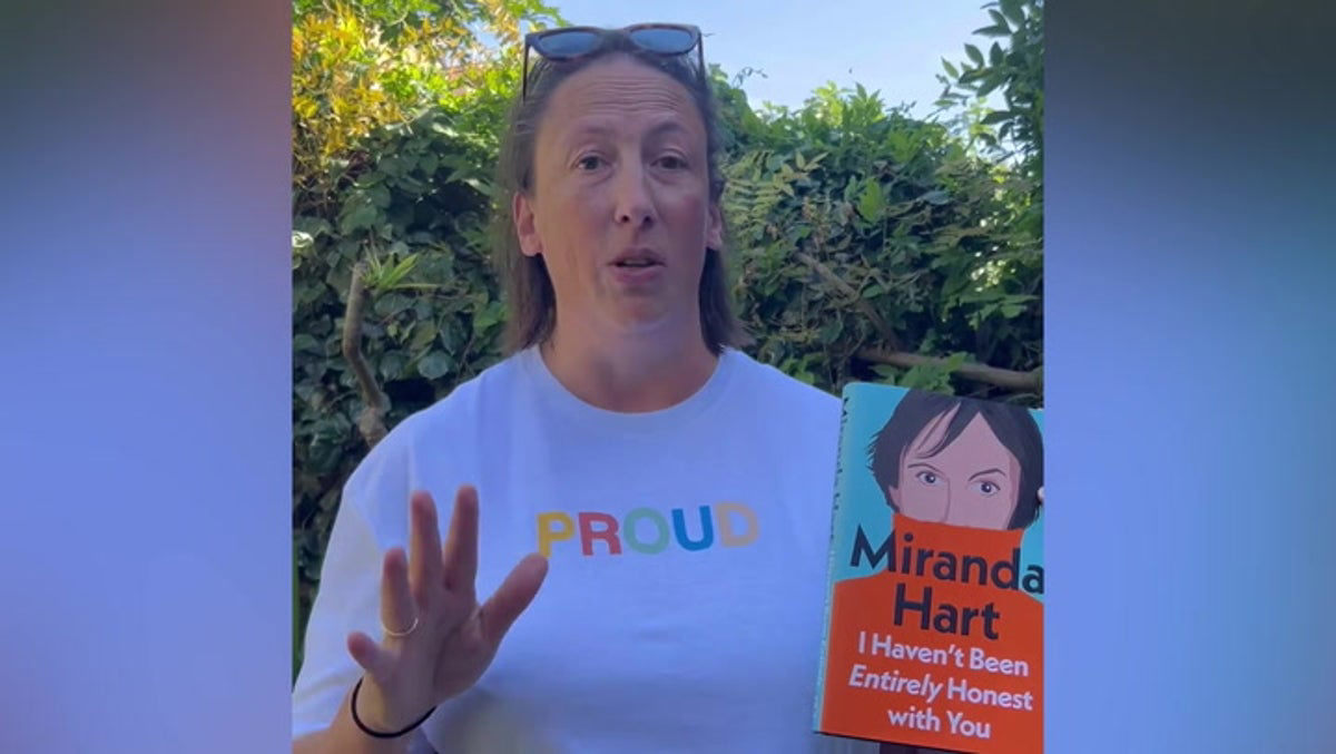 NEWS NOW: Miranda Hart Announces New Book “I Haven’t Been Entirely Honest with You”….