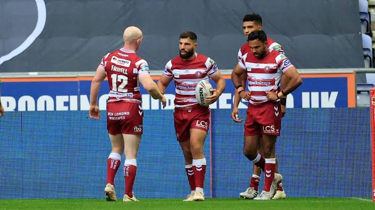 Heartbreaking: Wigan Warriors in Mourning: Club Honors Legacy of Beloved Former Player While Navigating Sponsorship Changes…