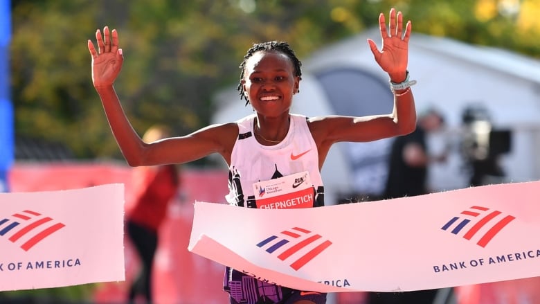 Breaking: Kenya’s Ruth Chepngetich Shatters Marathon World Record at Chicago Marathon…