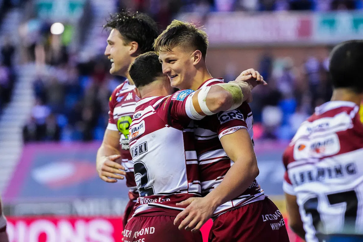 WARRIORS UNLEASHED! WIGAN WARRIORS’ SCORCHING 10-MATCH WINNING STREAK SETS SUPER…