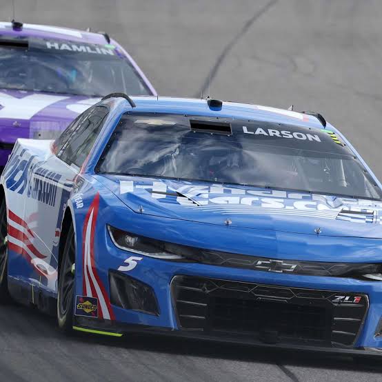 NASCAR: How Denny Hamlin’s penalty could eliminate Kyle Larson…