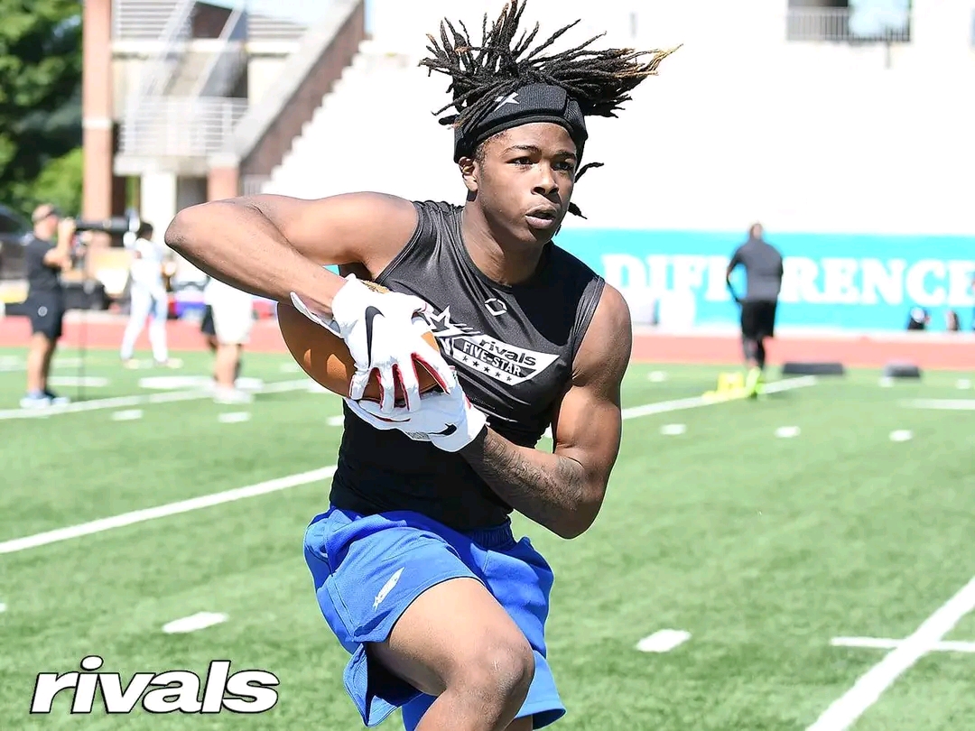 5-Star WR Leaves Arizona Wildcats in Shock, Commits to LSU Tigers Instead of Powerhouses Penn State and Tennessee….