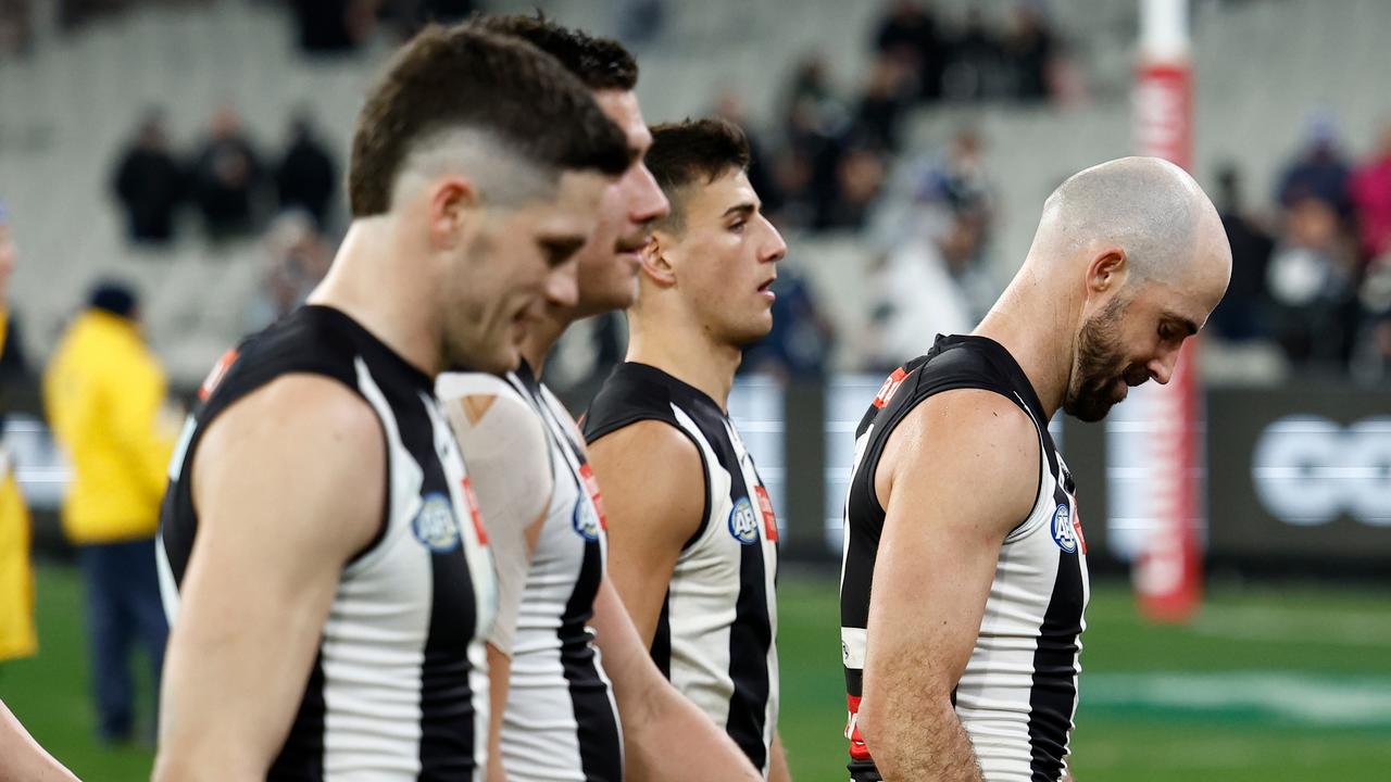 PIES’ FINALS HOPES TAKE A HIT: Collingwood Suffers Shocking Loss to Low-Ranked Opponent in…