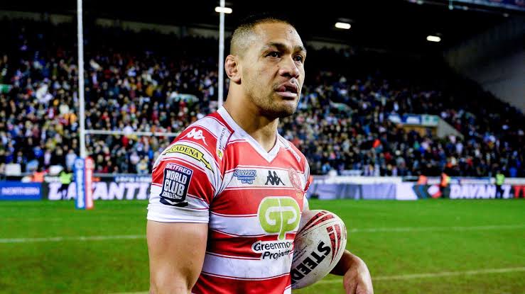 LEGEND HANGS UP HIS BOOTS! Willie Isa Bids Emotional Farewell to Wigan Warriors After Unforgettable…