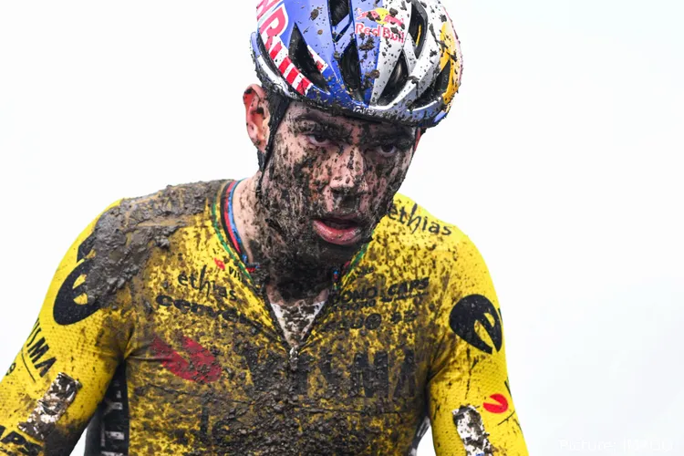 MODDER, ZWEET EN GLORIE! Wout van Aert verovert Dendermonde, behaalt eerste wereldbekerzege van de…